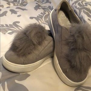 Great slides with a Pom Pom